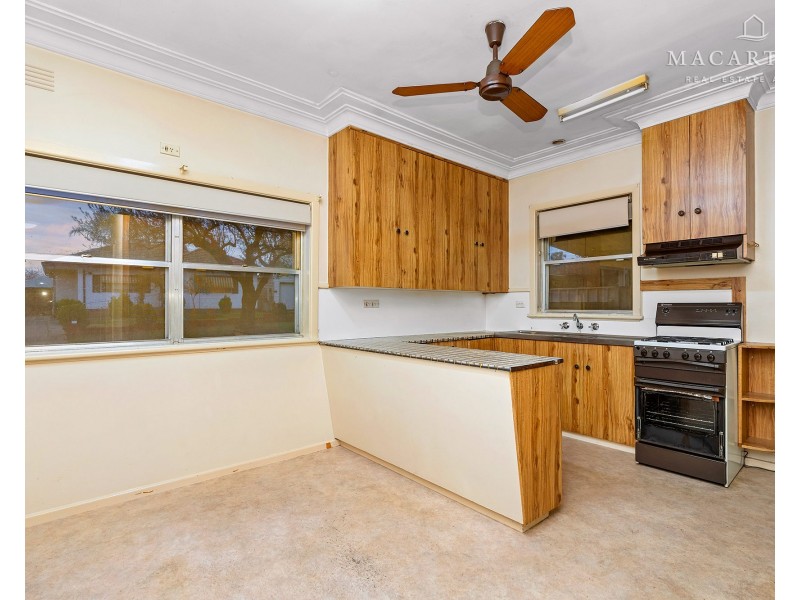1 Marama Parade, Mount Austin NSW 2650