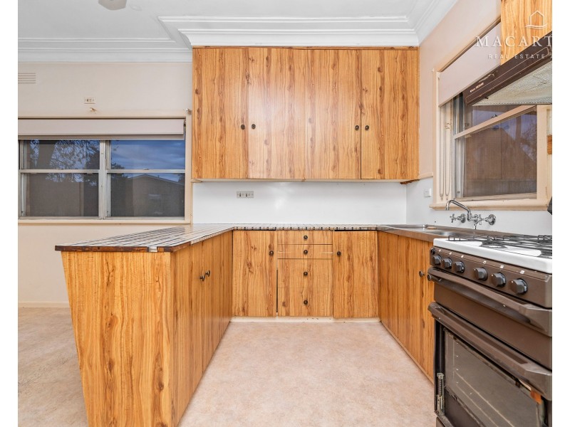 1 Marama Parade, Mount Austin NSW 2650