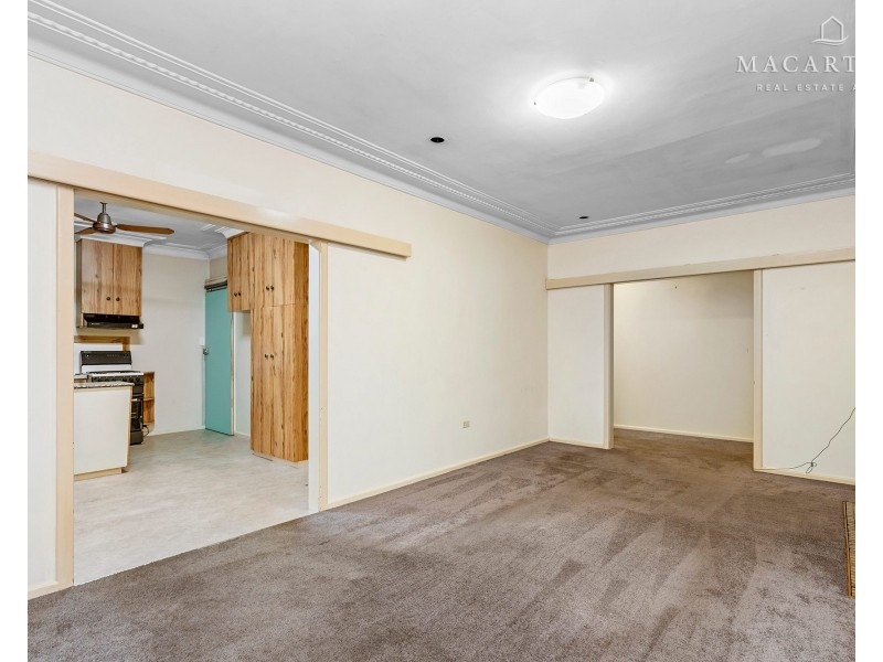 1 Marama Parade, Mount Austin NSW 2650