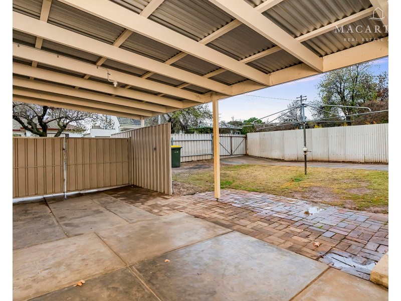 1 Marama Parade, Mount Austin NSW 2650