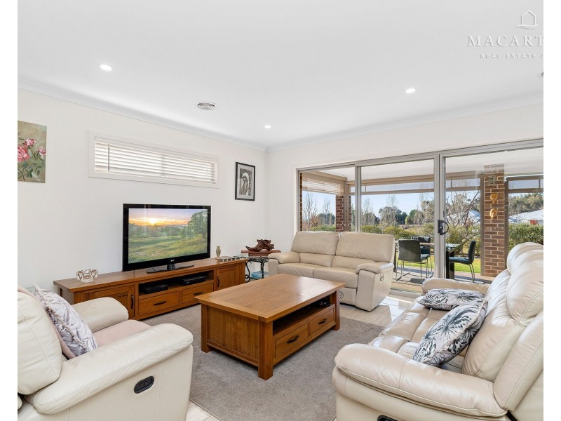 21 Kunzea Place, Springvale NSW 2650