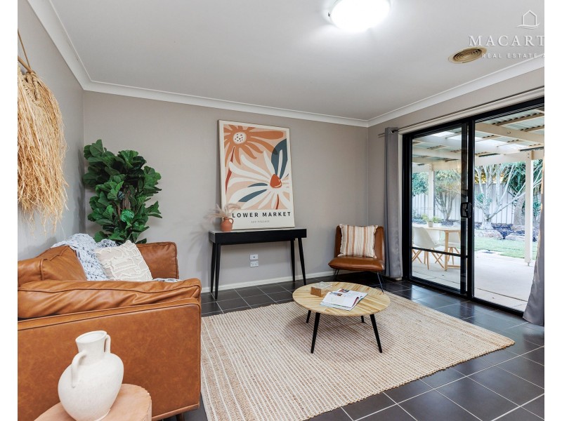 2 Barrima Drive, Glenfield Park NSW 2650
