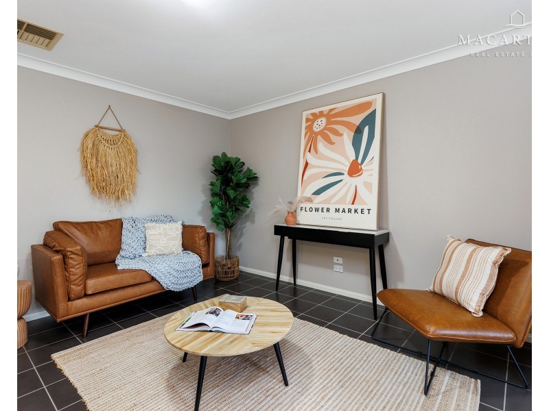 2 Barrima Drive, Glenfield Park NSW 2650