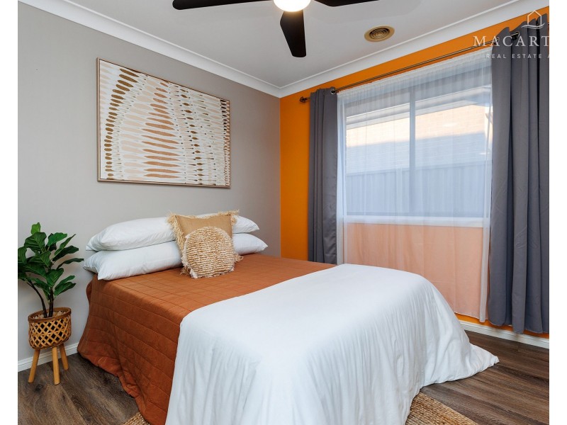 2 Barrima Drive, Glenfield Park NSW 2650