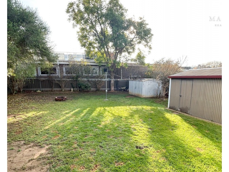 5 Willow Street, Kooringal NSW 2650