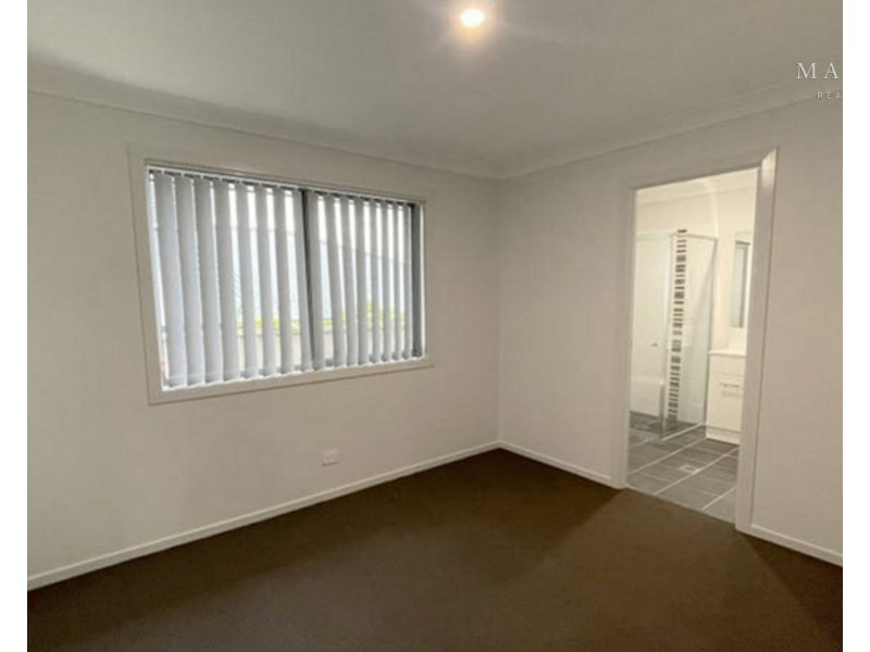 2/138 Bradman Drive, Boorooma NSW 2650