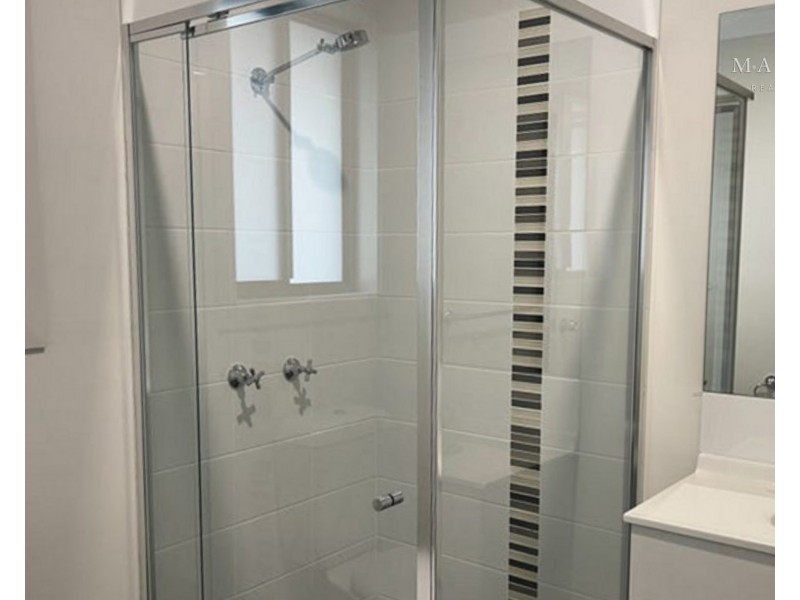 2/138 Bradman Drive, Boorooma NSW 2650