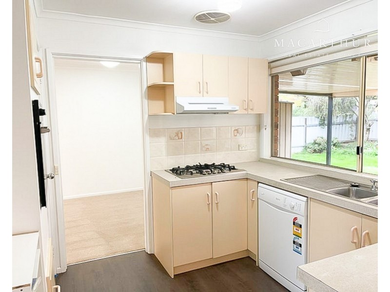 12 Cooba Place, Estella NSW 2650