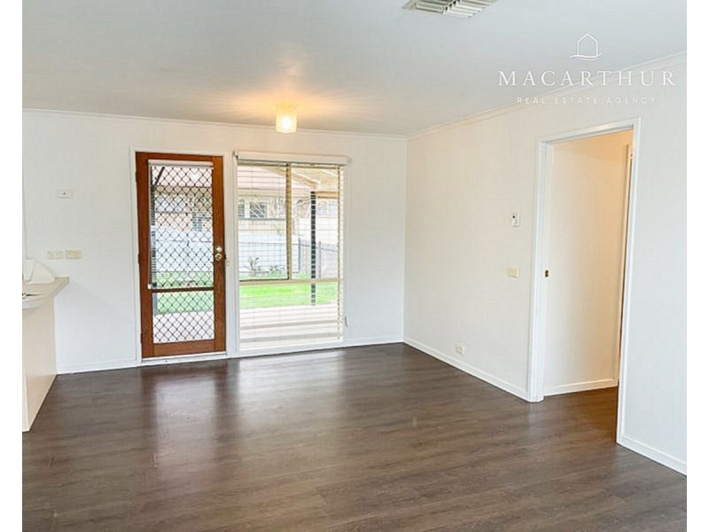12 Cooba Place, Estella NSW 2650