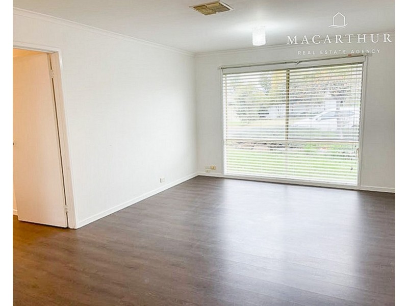 12 Cooba Place, Estella NSW 2650