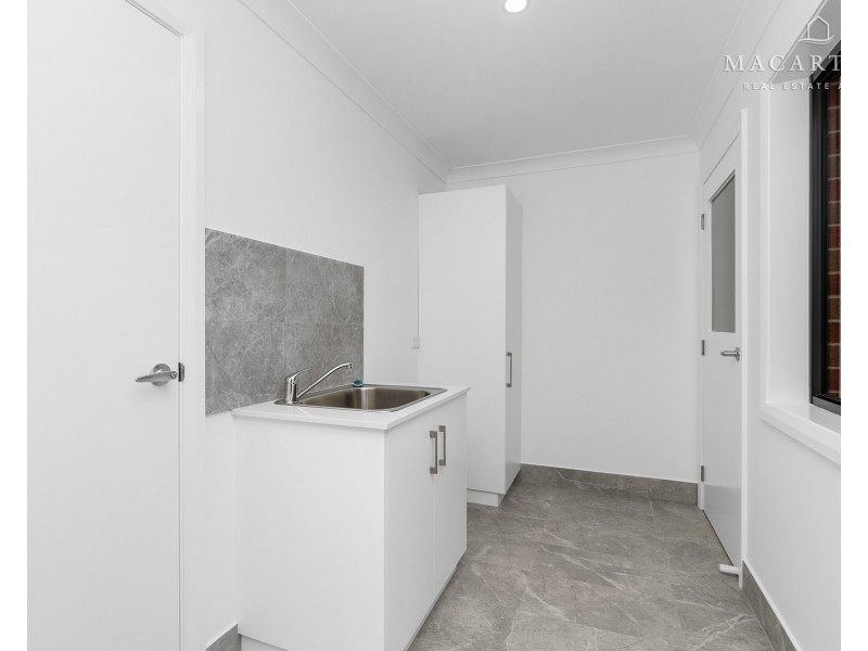 7 Lacebark Drive, Forest Hill NSW 2651