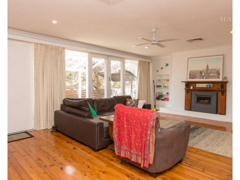 340 Lake Albert Road, Kooringal NSW 2650