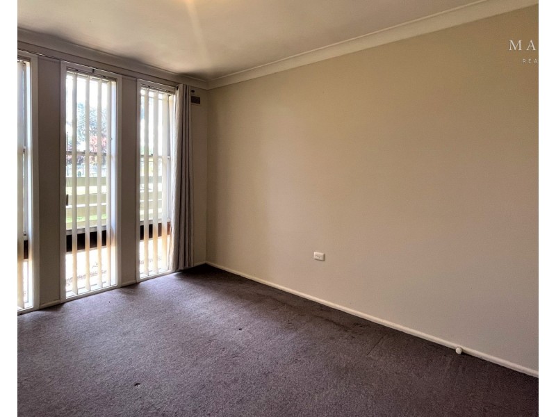 1/278 Bourke Street, Tolland NSW 2650