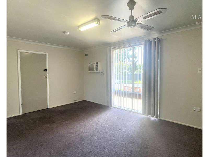 1/278 Bourke Street, Tolland NSW 2650