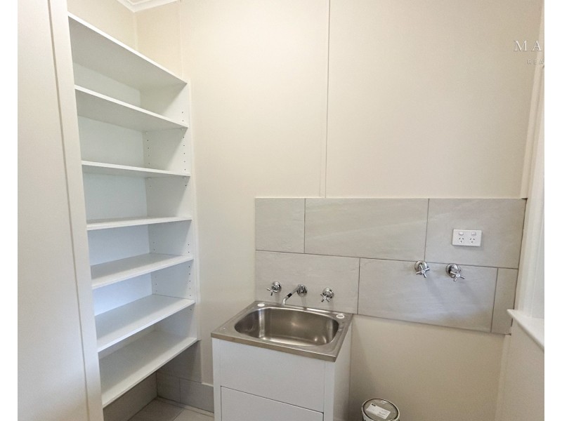 93 Fay Avenue, Kooringal NSW 2650