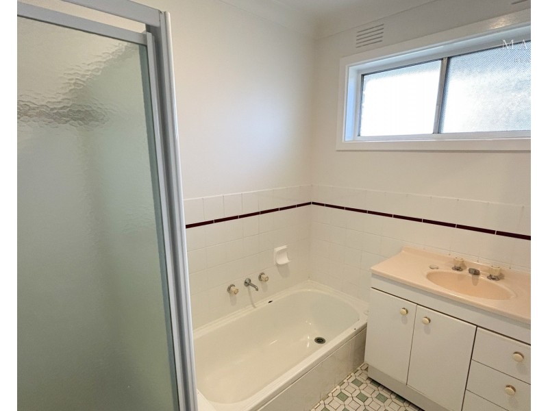 2 Walana Crescent, Kooringal NSW 2650