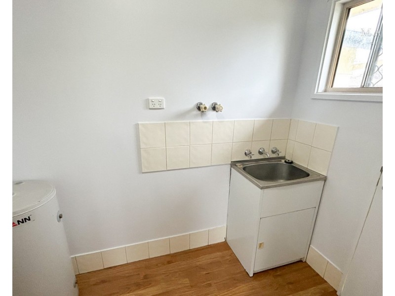 16 Toy Place, Tolland NSW 2650