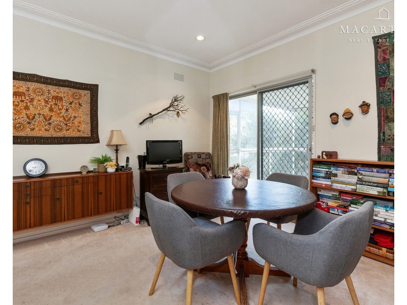 76 Grove Street, Kooringal NSW 2650