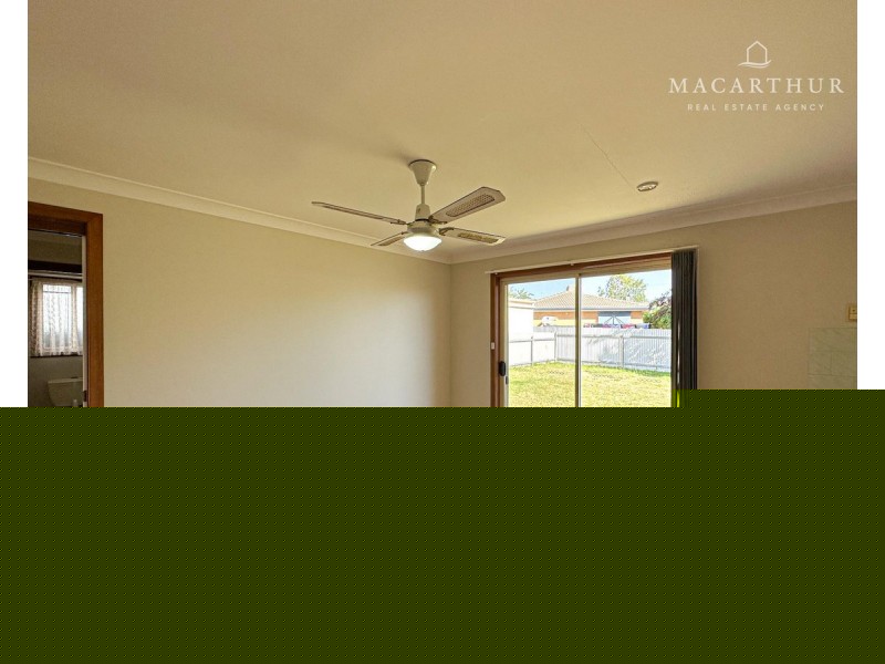 81 Dalman Parkway, Glenfield Park NSW 2650