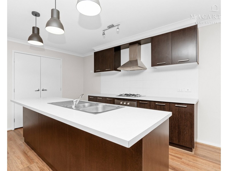 22 Tantoon Circuit, Forest Hill NSW 2651