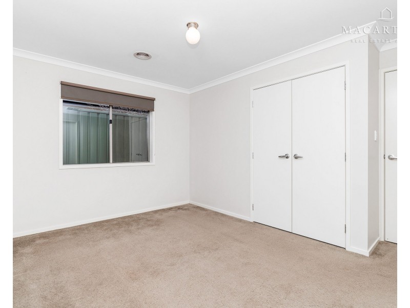 22 Tantoon Circuit, Forest Hill NSW 2651
