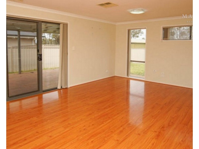 36 Bradman Drive, Boorooma NSW 2650