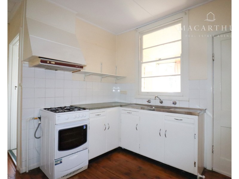 52 Bourke Street, Turvey Park NSW 2650