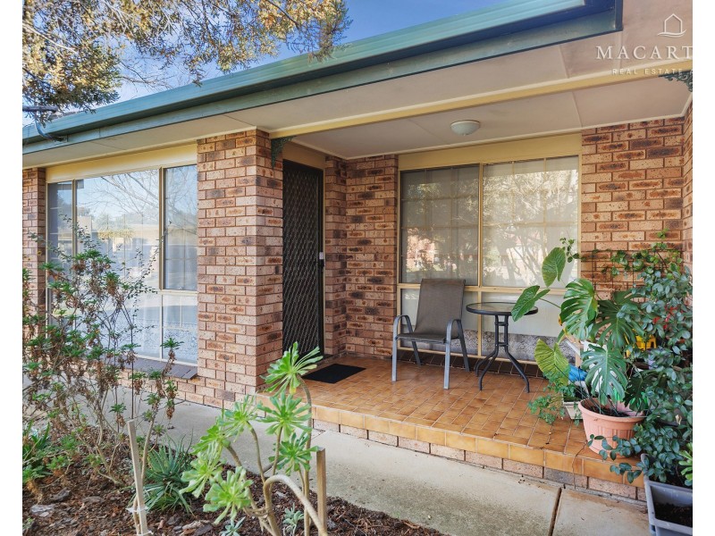 1/11 Wewak Street, Ashmont NSW 2650