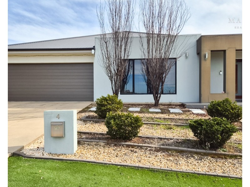 4 Waterhouse Avenue, Lloyd NSW 2650