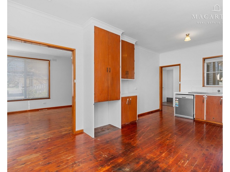 36 Walteela Avenue, Mount Austin NSW 2650