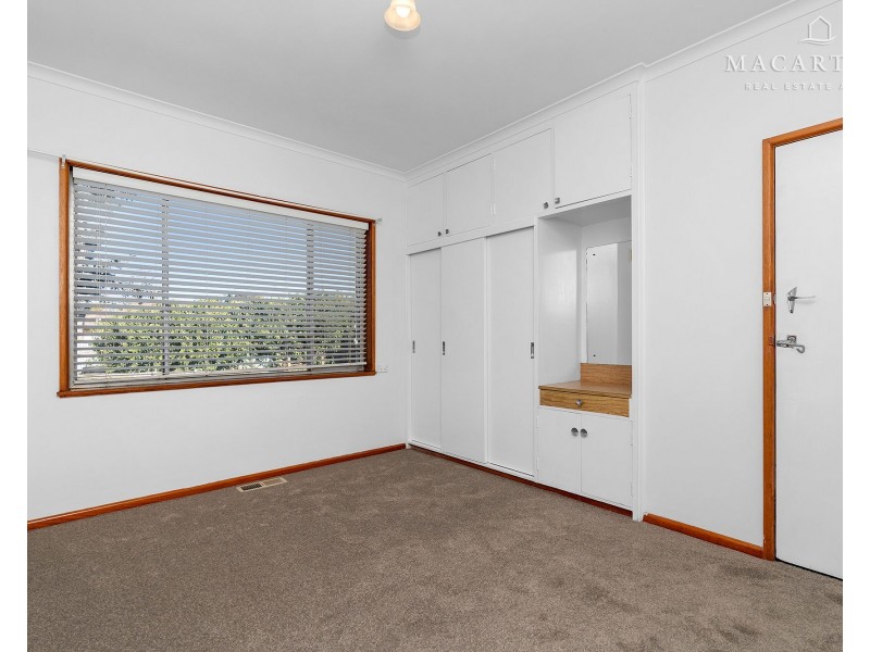 36 Walteela Avenue, Mount Austin NSW 2650