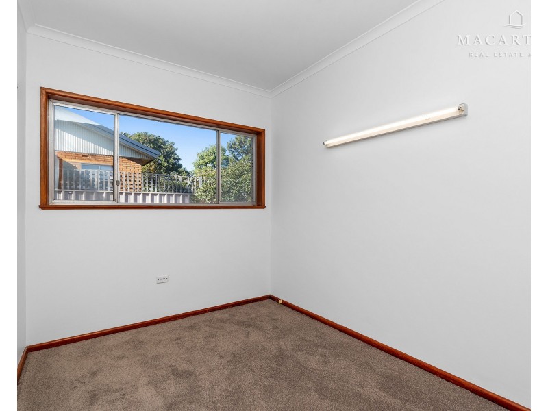 36 Walteela Avenue, Mount Austin NSW 2650