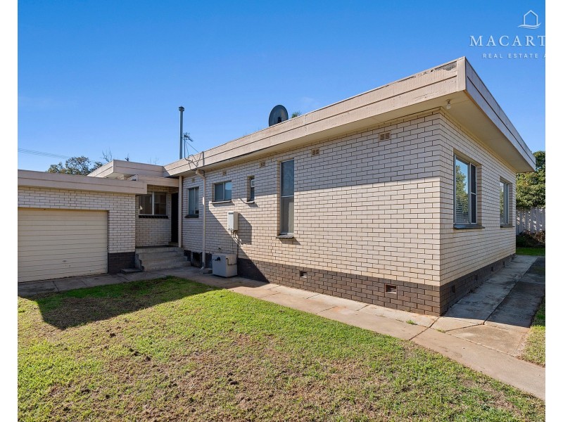 36 Walteela Avenue, Mount Austin NSW 2650