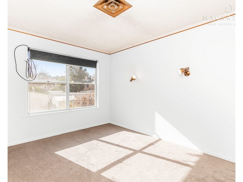 5 Acacia Street, Kooringal NSW 2650