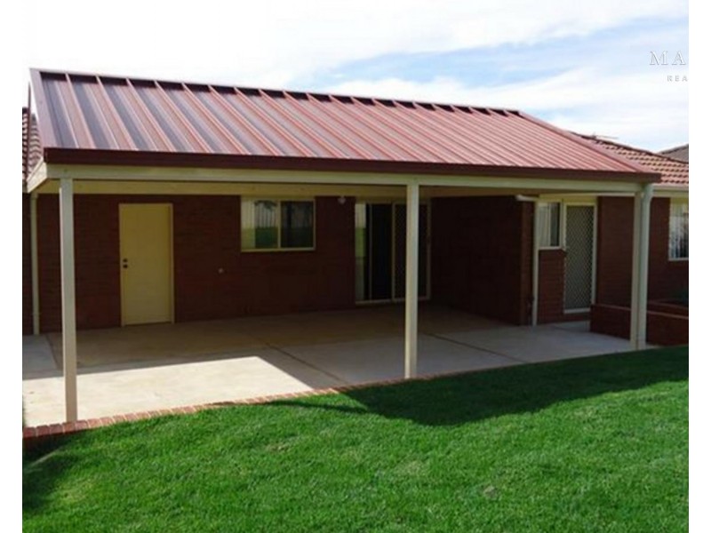 24 Yarrawah Crescent, Bourkelands NSW 2650