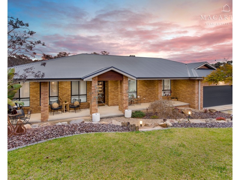 118 Kaloona Drive, Bourkelands NSW 2650
