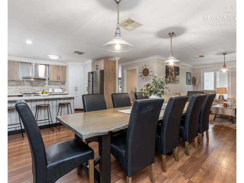 118 Kaloona Drive, Bourkelands NSW 2650