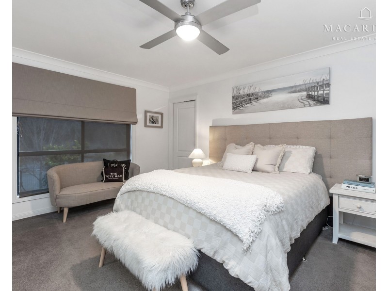 118 Kaloona Drive, Bourkelands NSW 2650