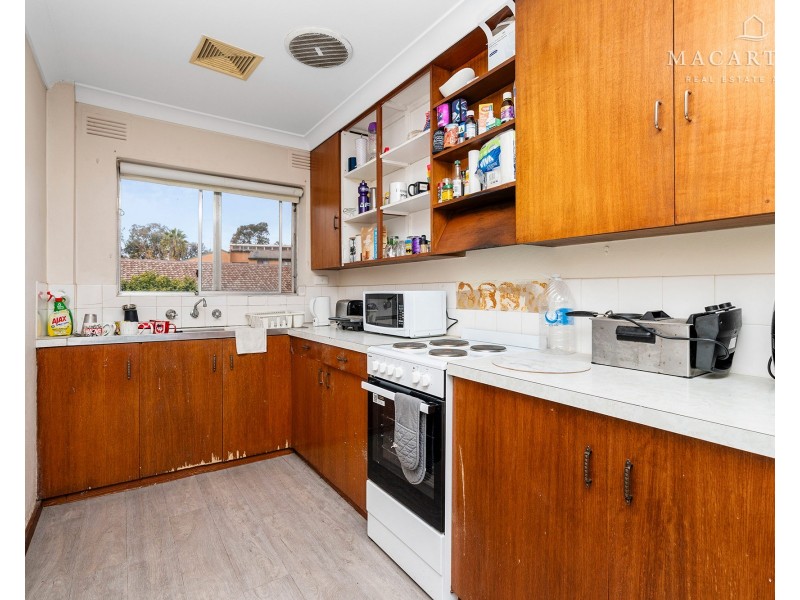 6/4 Nordlingen Drive, Tolland NSW 2650