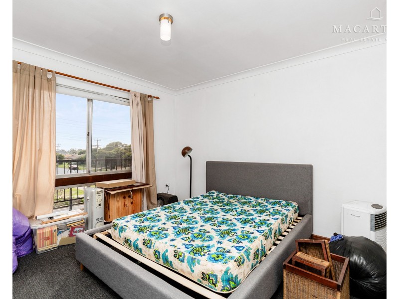 6/4 Nordlingen Drive, Tolland NSW 2650