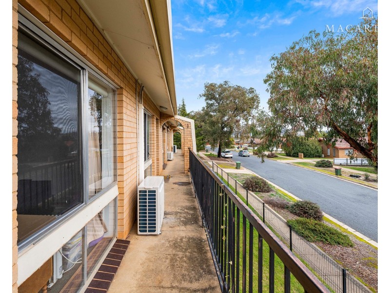 6/4 Nordlingen Drive, Tolland NSW 2650