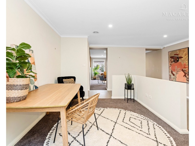 30 Mullagh Crescent, Boorooma NSW 2650
