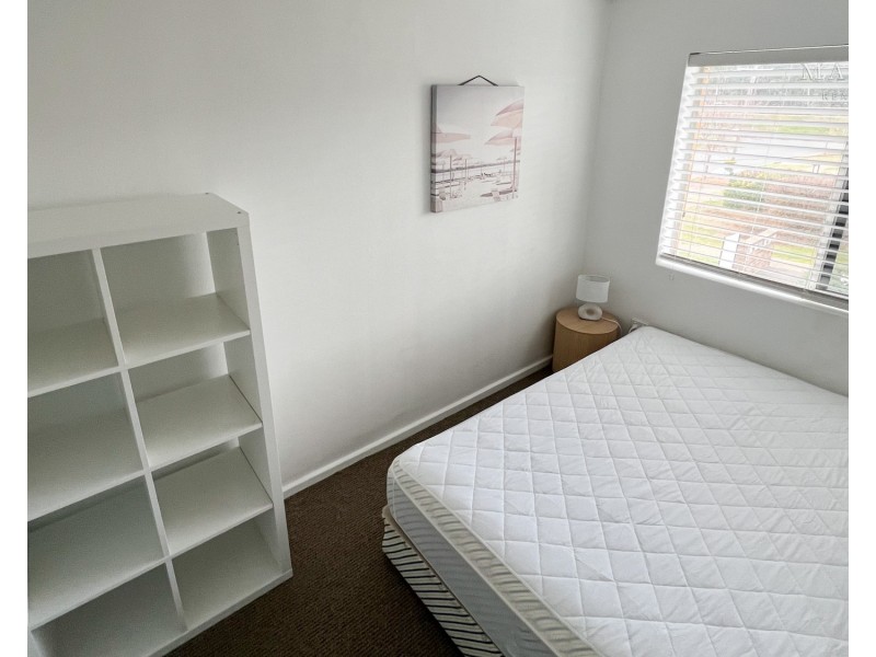 1/12 Higgins Avenue, Wagga Wagga NSW 2650