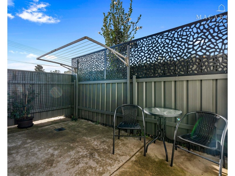 1/12 Higgins Avenue, Wagga Wagga NSW 2650