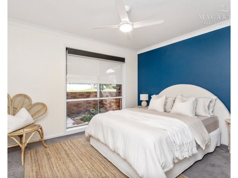 2 Truscott Drive, Ashmont NSW 2650