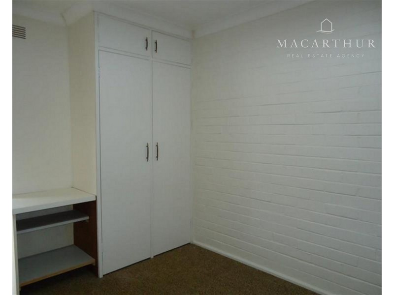 4/8 Nordlingen Drive, Tolland NSW 2650