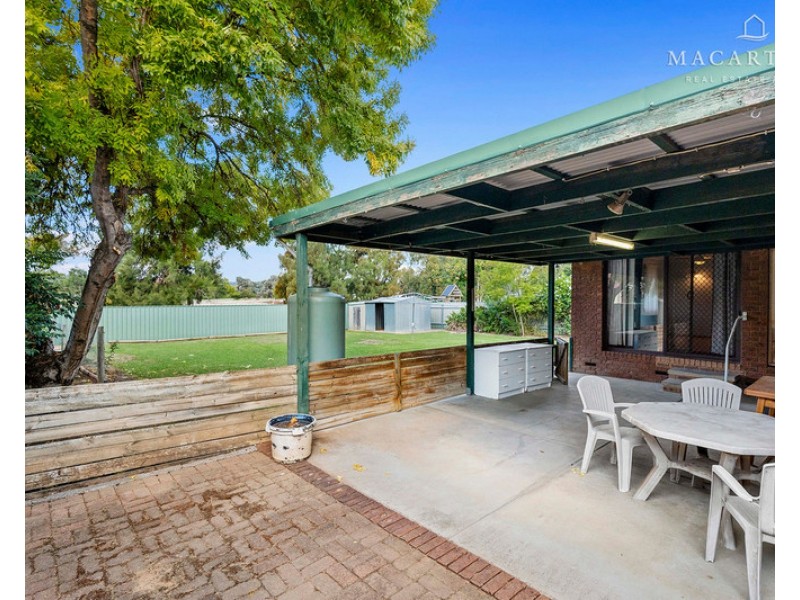 11 Goborra Street, Glenfield Park NSW 2650