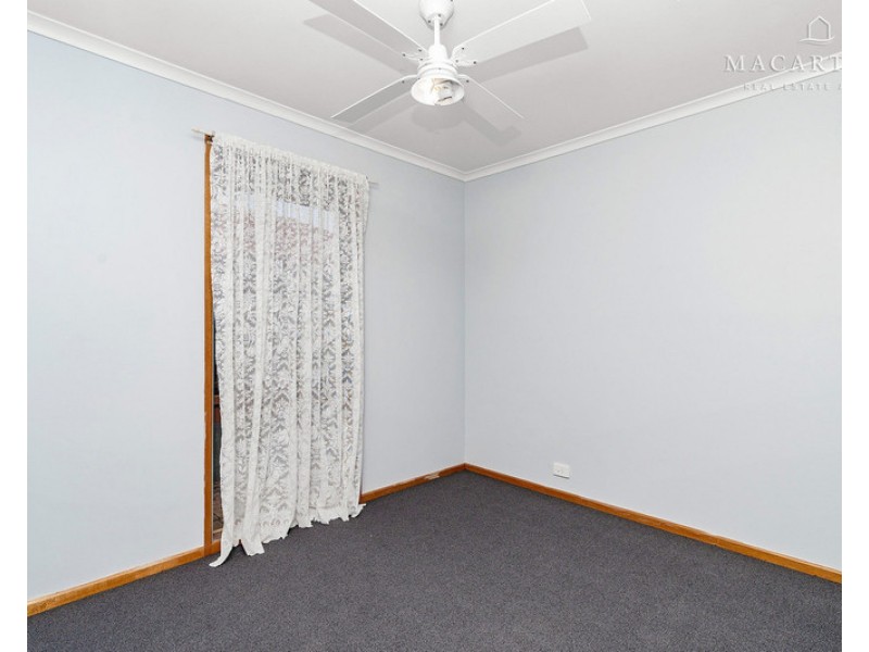 11 Goborra Street, Glenfield Park NSW 2650