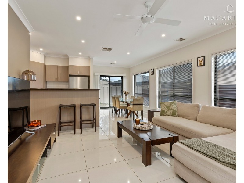 1/11 Birri Place, Glenfield Park NSW 2650