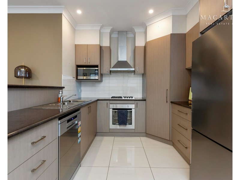1/11 Birri Place, Glenfield Park NSW 2650